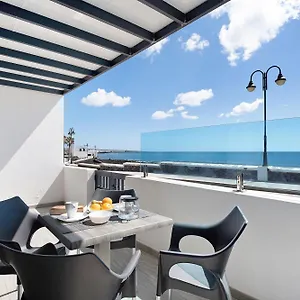 https://callao-beach-3.in-canary-islands.com